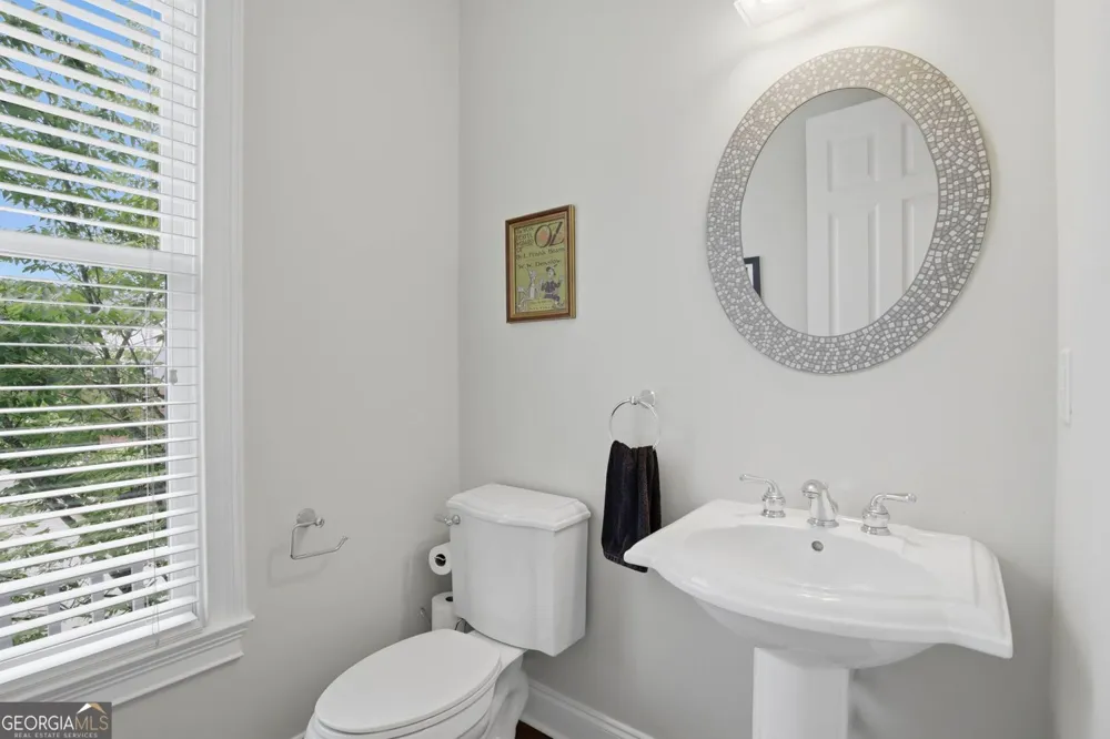 5511 Waters Edge TRL Roswell, GA 30075