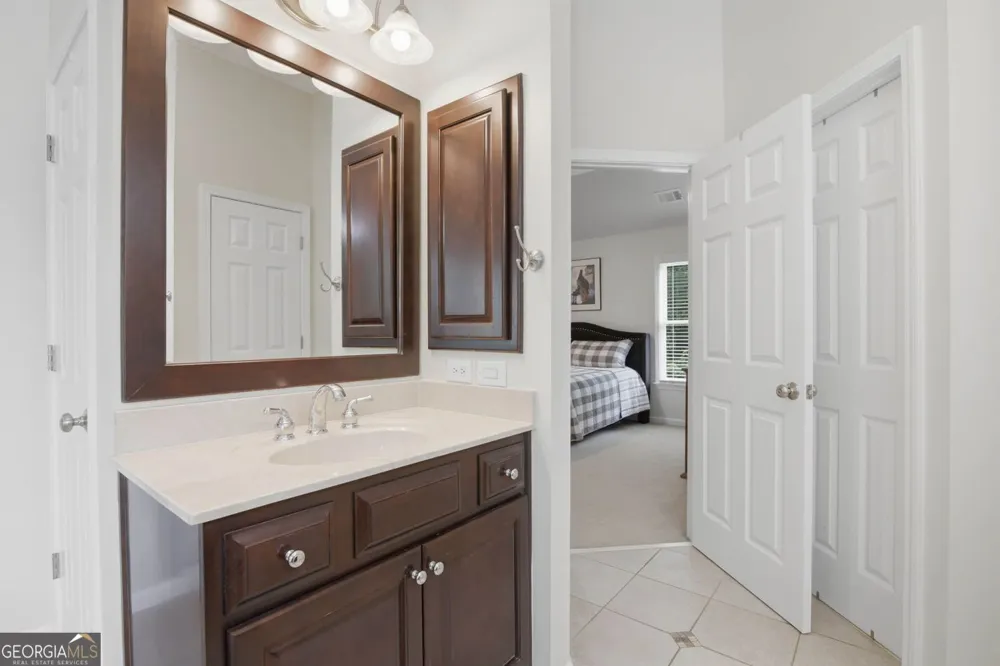 5511 Waters Edge TRL Roswell, GA 30075