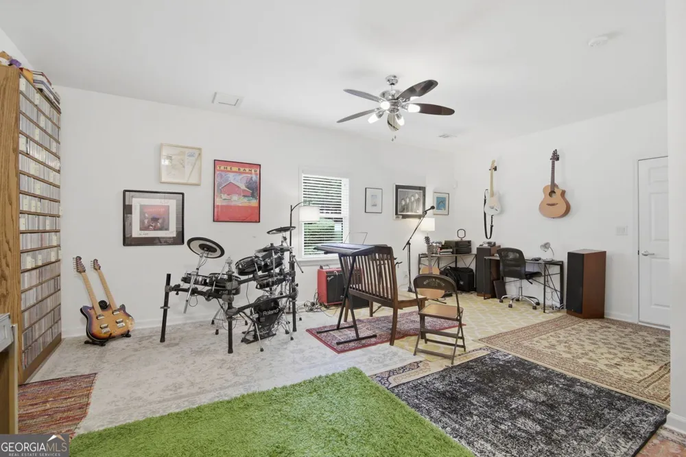 5511 Waters Edge TRL Roswell, GA 30075