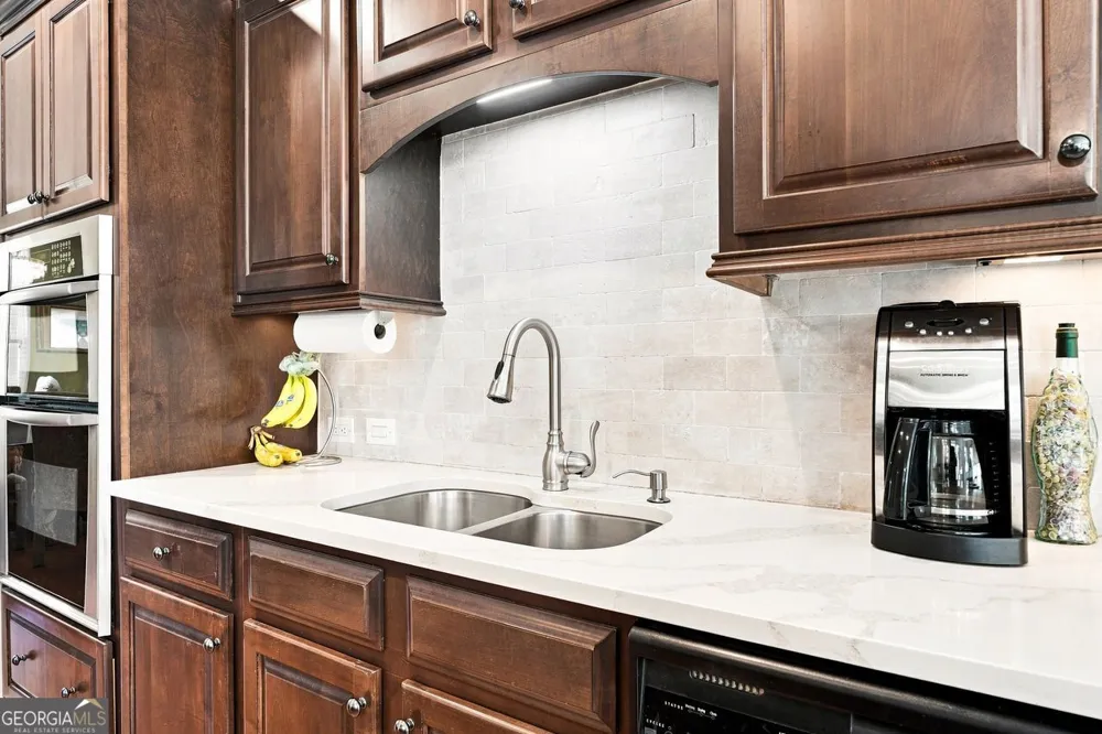 936 Regal Hills LN Mableton, GA 30126