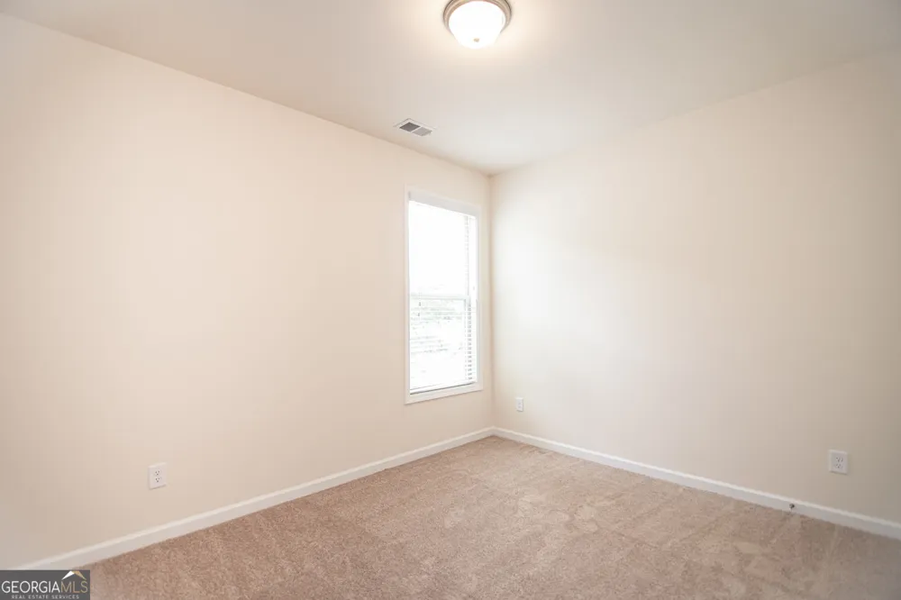 5863 Krim DR Norcross, GA 30093