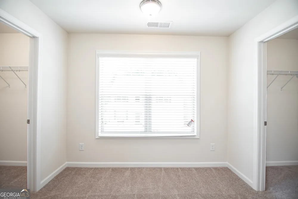 5863 Krim DR Norcross, GA 30093