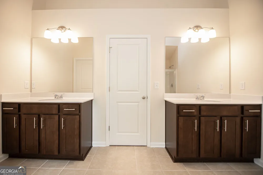 5863 Krim DR Norcross, GA 30093