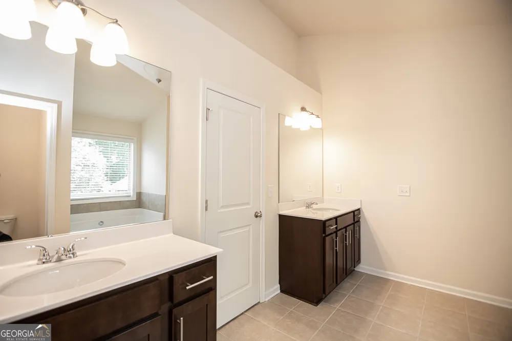 5863 Krim DR Norcross, GA 30093