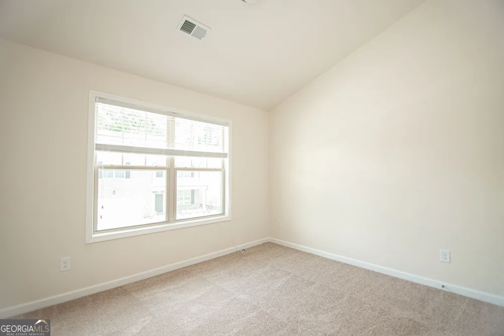 5863 Krim DR Norcross, GA 30093