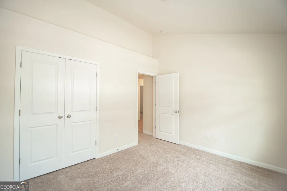 5863 Krim DR Norcross, GA 30093