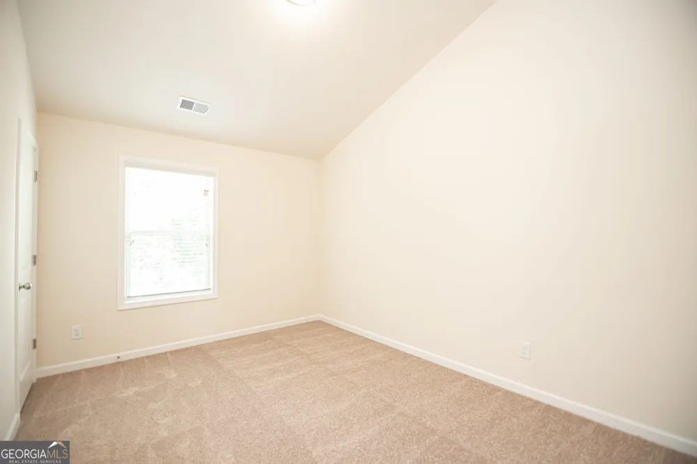 5863 Krim DR Norcross, GA 30093