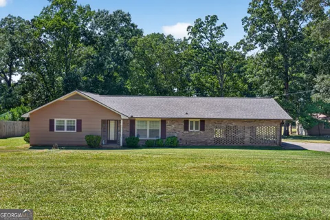 106 Iris DR