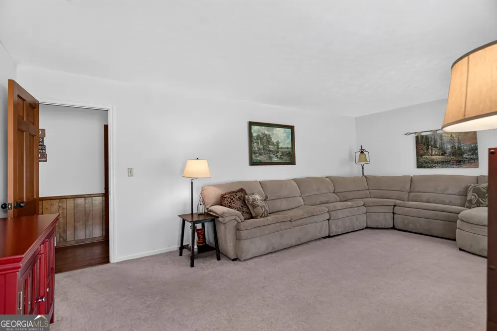 106 Iris DR LaGrange, GA 30241