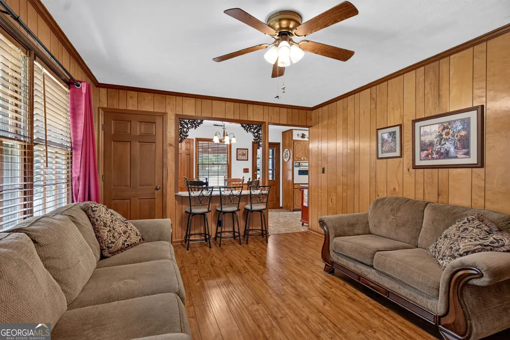 106 Iris DR LaGrange, GA 30241