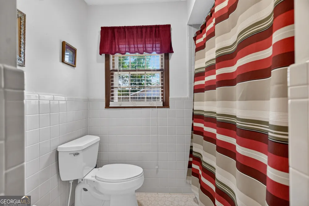 106 Iris DR LaGrange, GA 30241