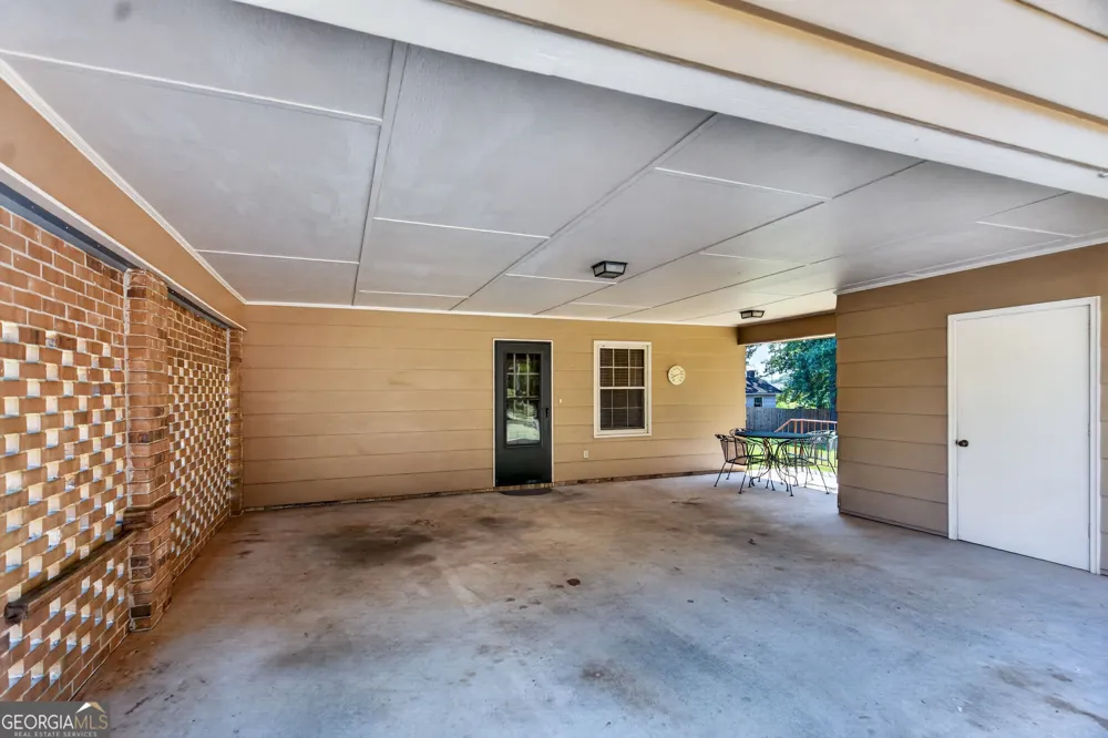 106 Iris DR LaGrange, GA 30241