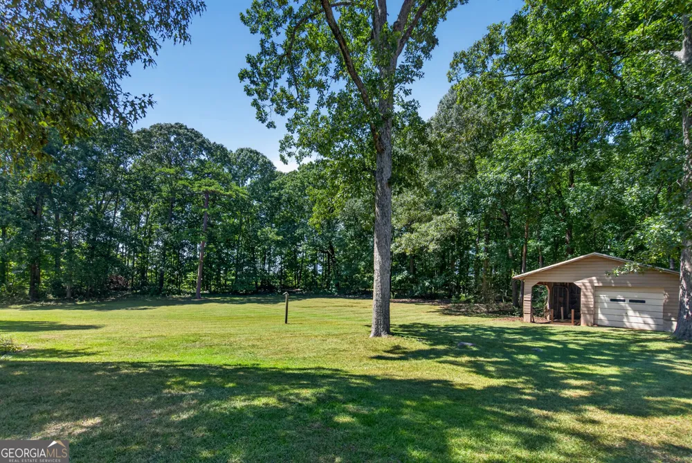 106 Iris DR LaGrange, GA 30241
