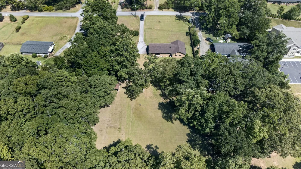 106 Iris DR LaGrange, GA 30241