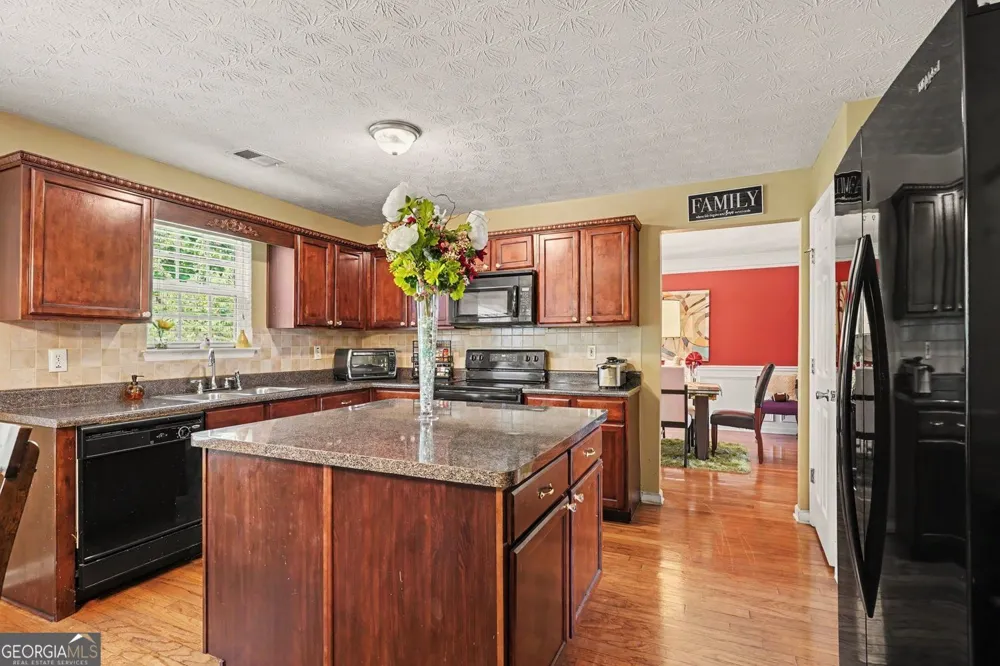 266 Millstone DR Hampton, GA 30228