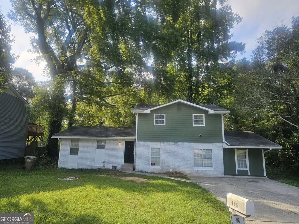 745 S Carter DR Jonesboro, GA 30236