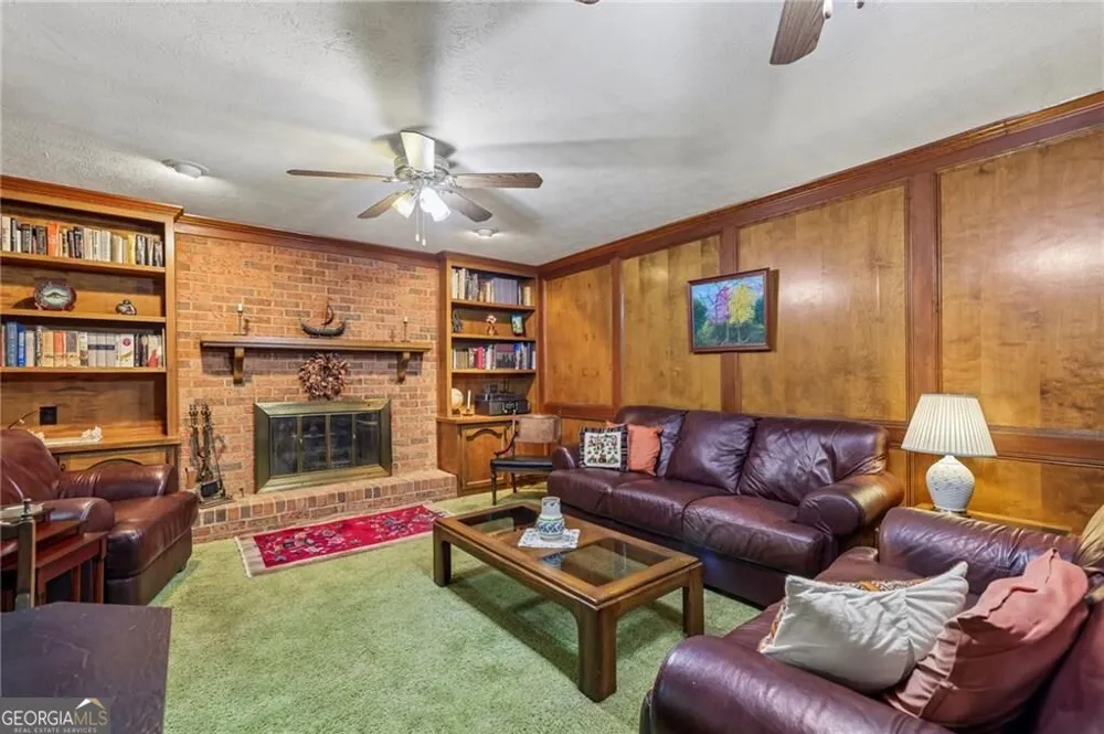 6051 Millstone RUN Stone Mountain, GA 30087
