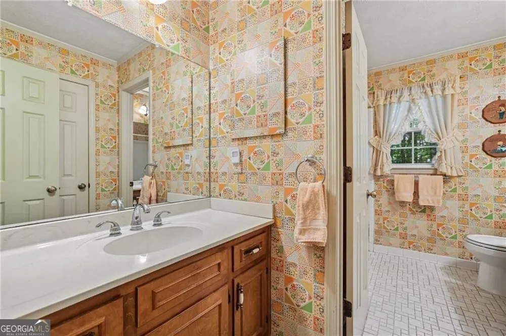 6051 Millstone RUN Stone Mountain, GA 30087