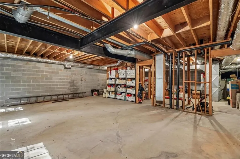 6051 Millstone RUN Stone Mountain, GA 30087