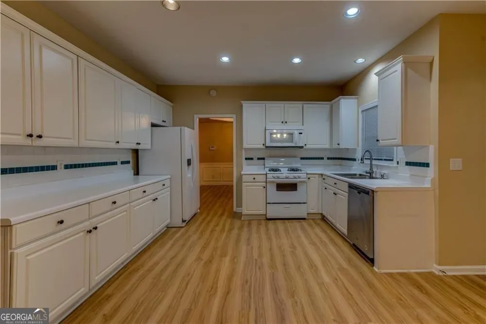 1429 Oglethorpe DR Suwanee, GA 30024