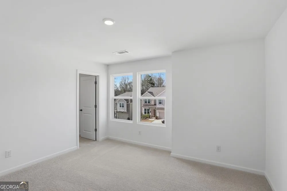3963 Alderstone DR Flowery Branch, GA 30542