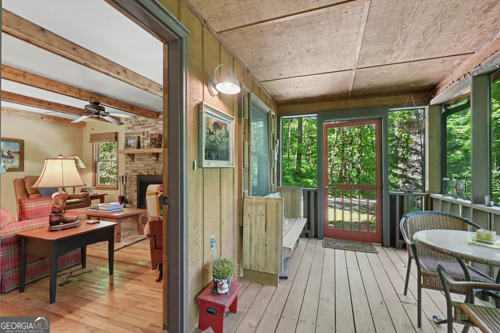 102 Moses RD Rabun Gap, GA 30568