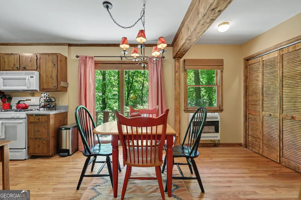 102 Moses RD Rabun Gap, GA 30568