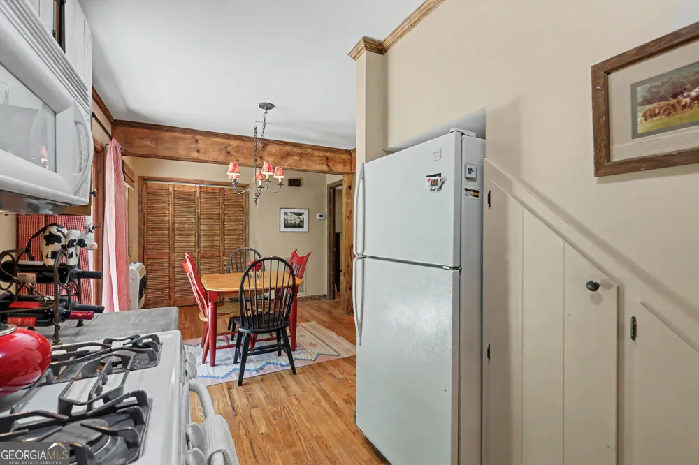 102 Moses RD Rabun Gap, GA 30568