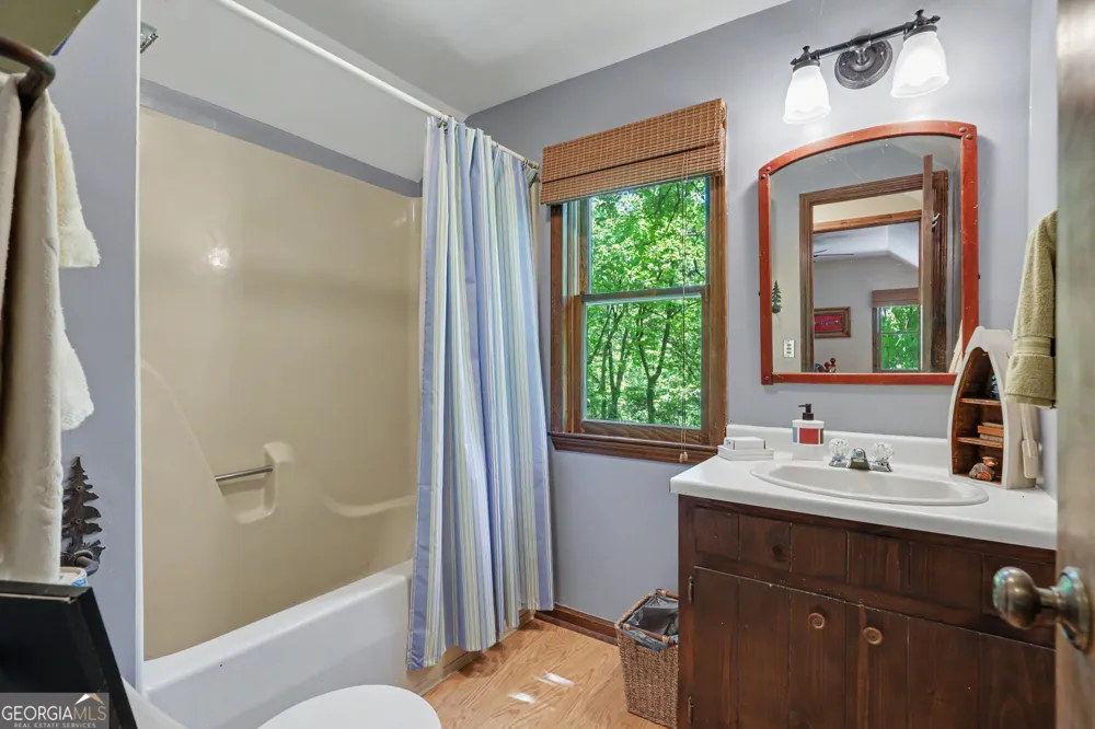 102 Moses RD Rabun Gap, GA 30568