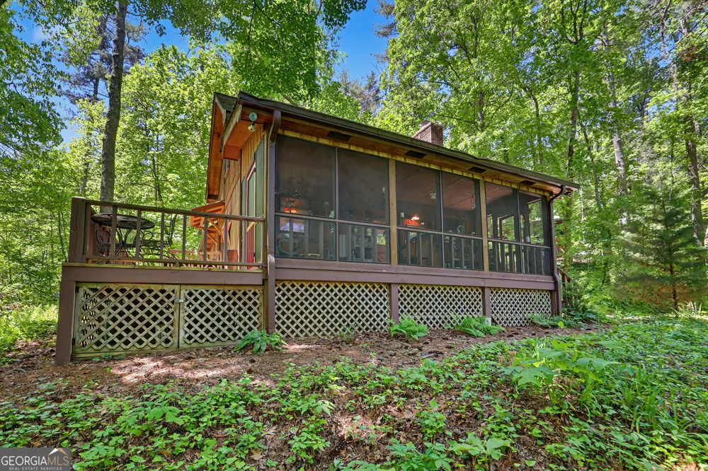 102 Moses RD Rabun Gap, GA 30568