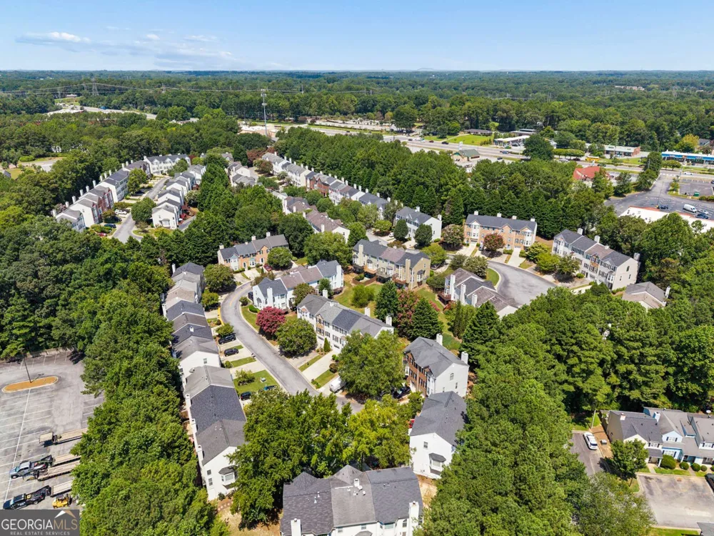2076 Pinnacle Pointe DR Norcross, GA 30071