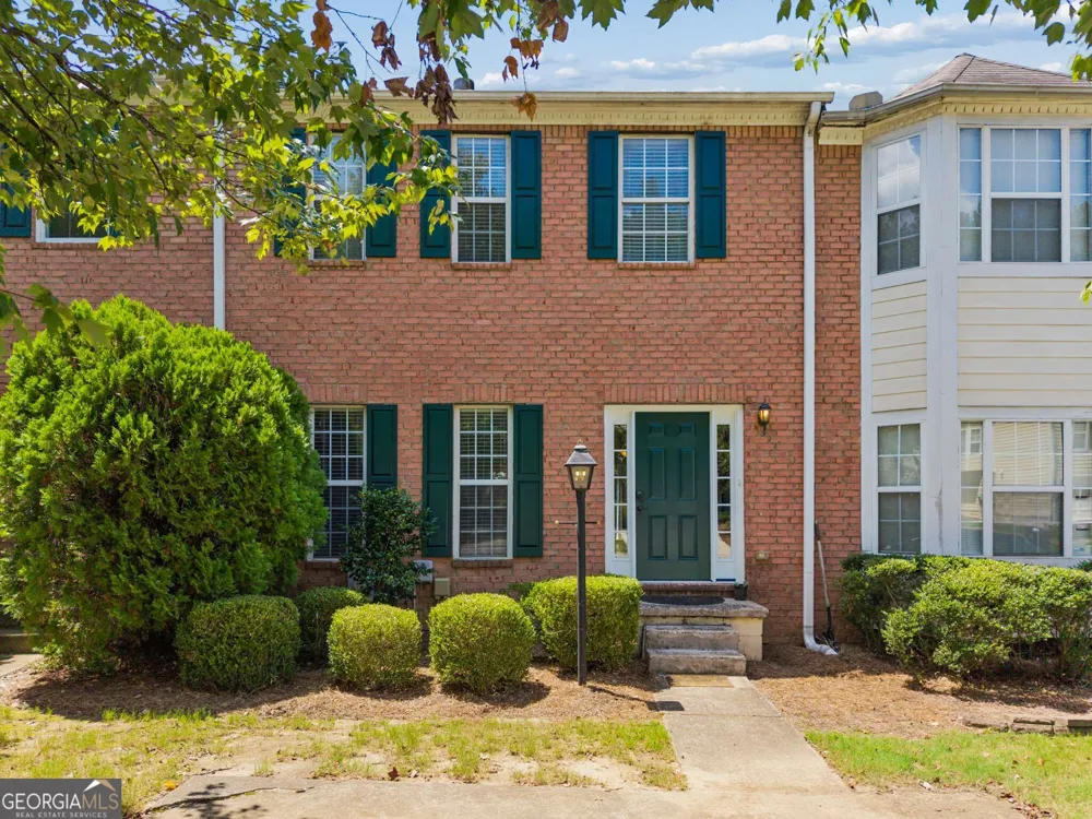 2076 Pinnacle Pointe DR Norcross, GA 30071
