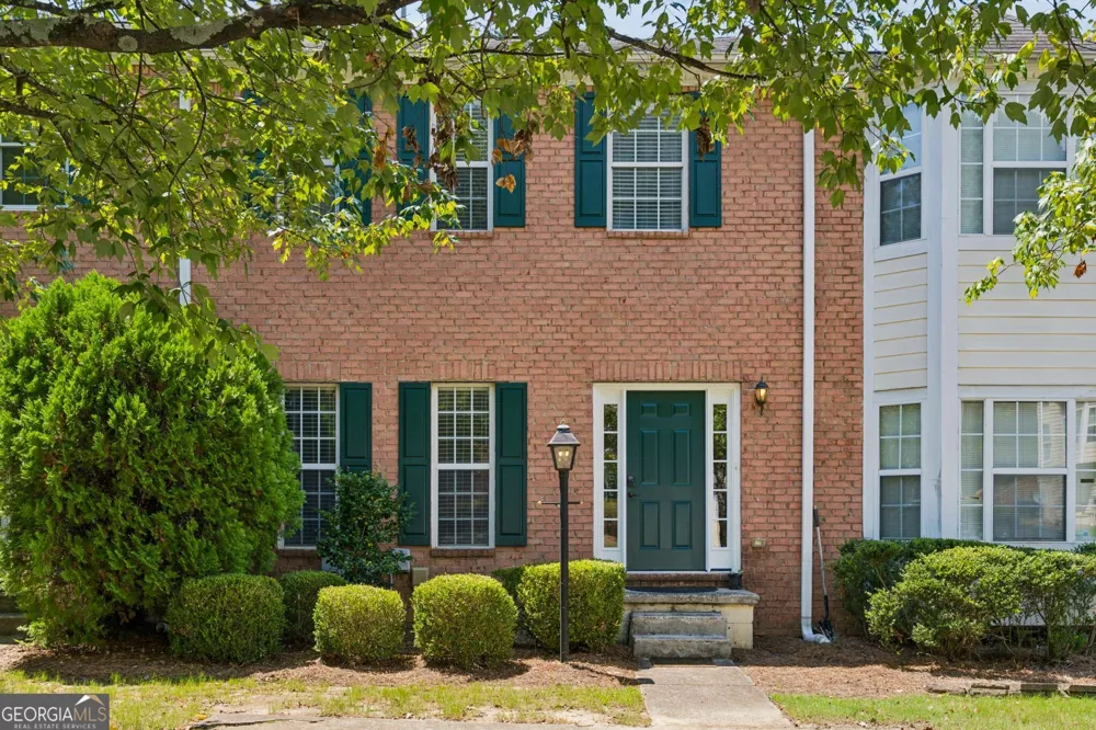 2076 Pinnacle Pointe DR Norcross, GA 30071