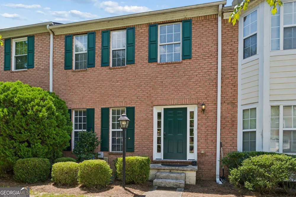 2076 Pinnacle Pointe DR Norcross, GA 30071