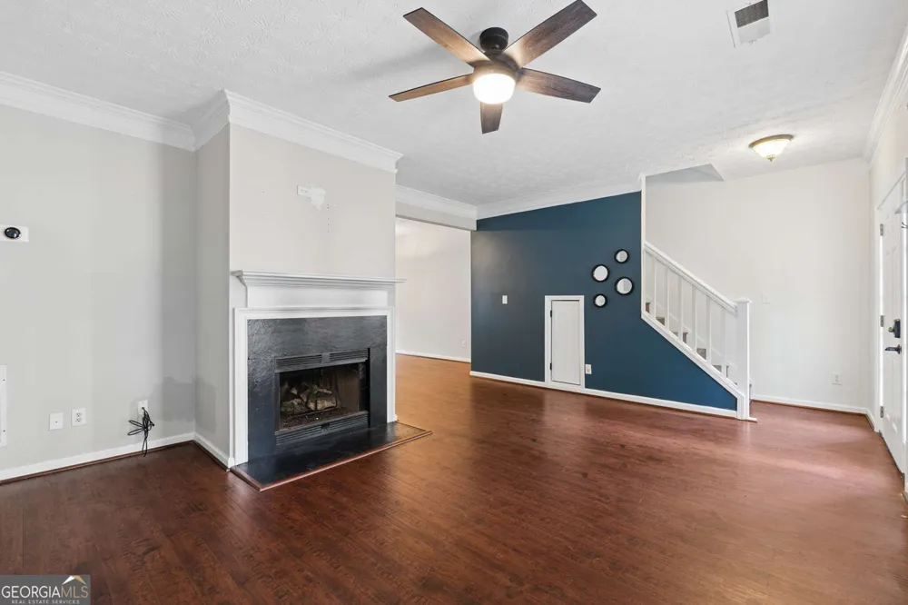 2076 Pinnacle Pointe DR Norcross, GA 30071