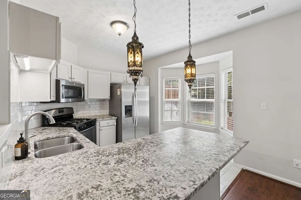 2076 Pinnacle Pointe DR Norcross, GA 30071