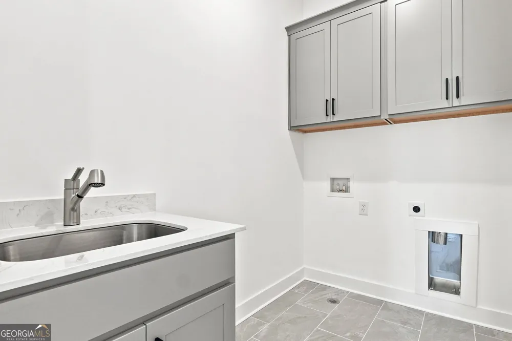 3030 Kara CT Roswell, GA 30076