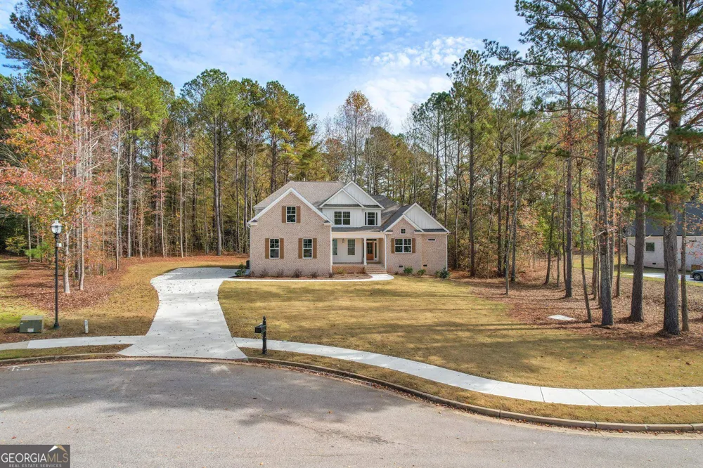 2002 Millstream CT Griffin, GA 30224