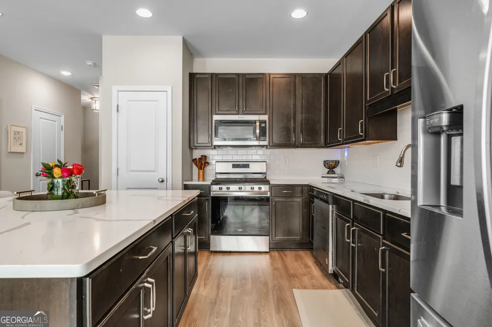 2893 Royal Heights DR Atlanta, GA 30318