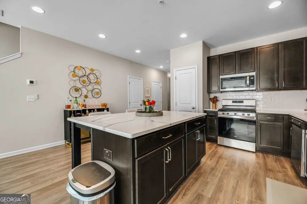 2893 Royal Heights DR Atlanta, GA 30318