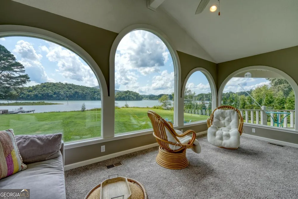 787 Hiawassee Estates DR Hiawassee, GA 30546