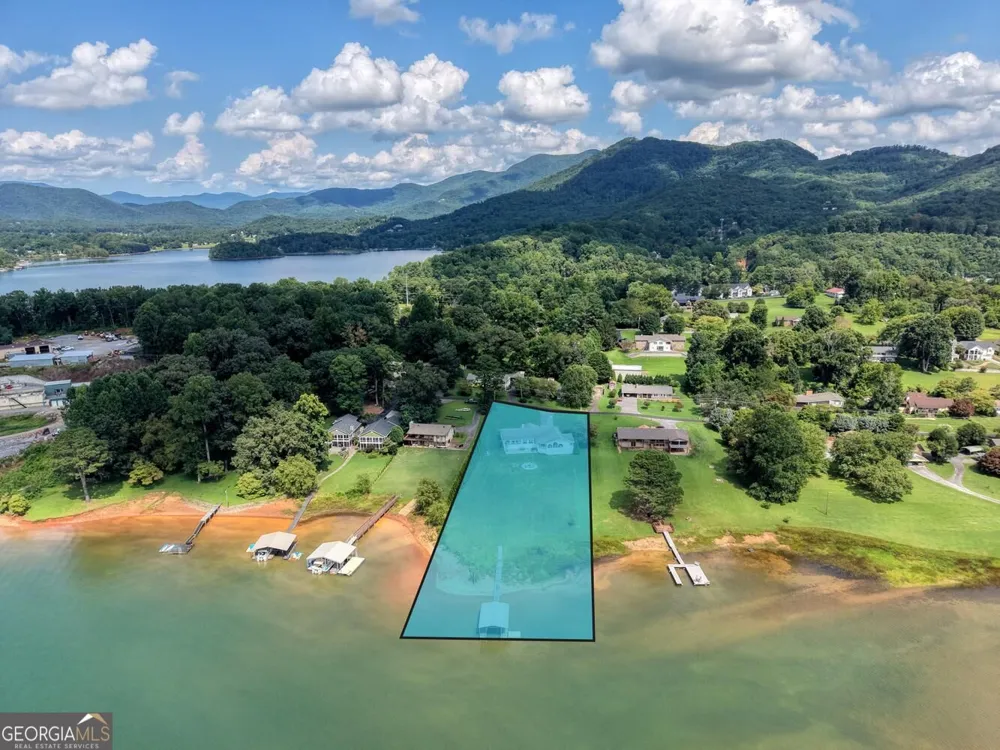 787 Hiawassee Estates DR Hiawassee, GA 30546