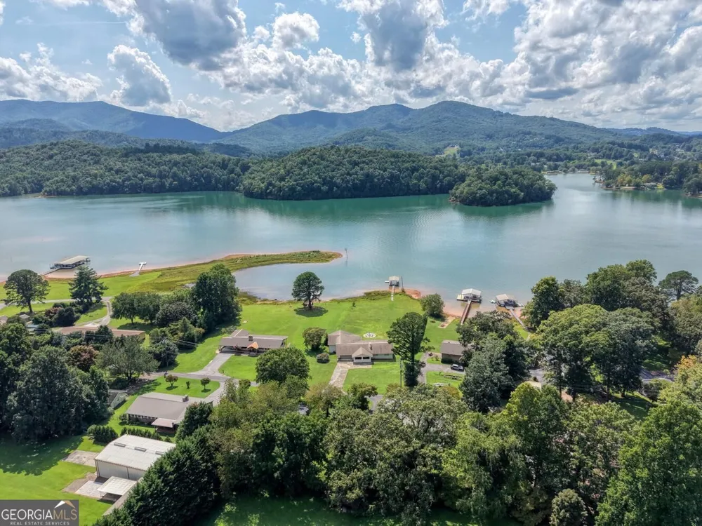 787 Hiawassee Estates DR Hiawassee, GA 30546