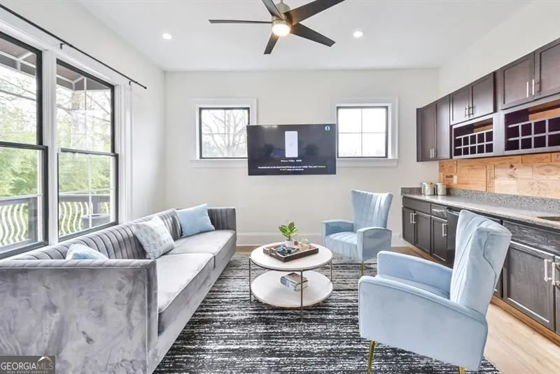 1227 Atlantic DR NW Atlanta, GA 30318
