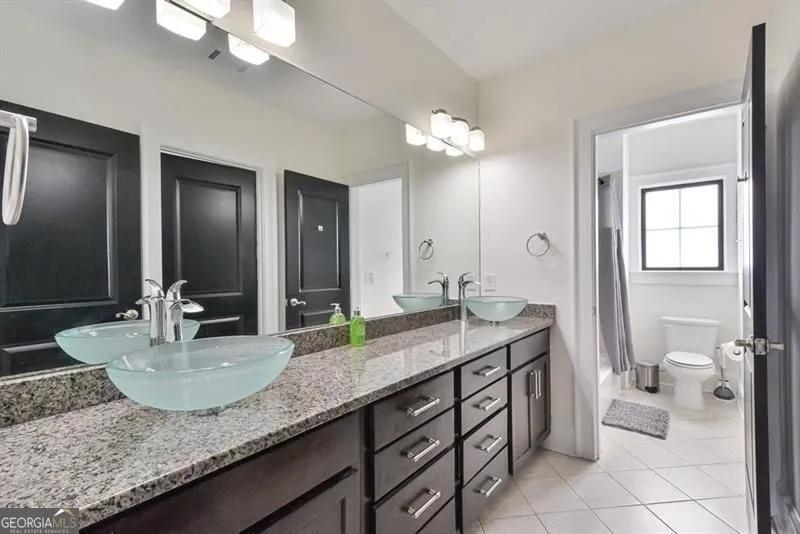 1227 Atlantic DR NW Atlanta, GA 30318