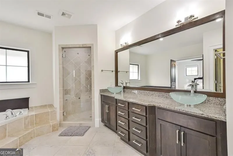 1227 Atlantic DR NW Atlanta, GA 30318