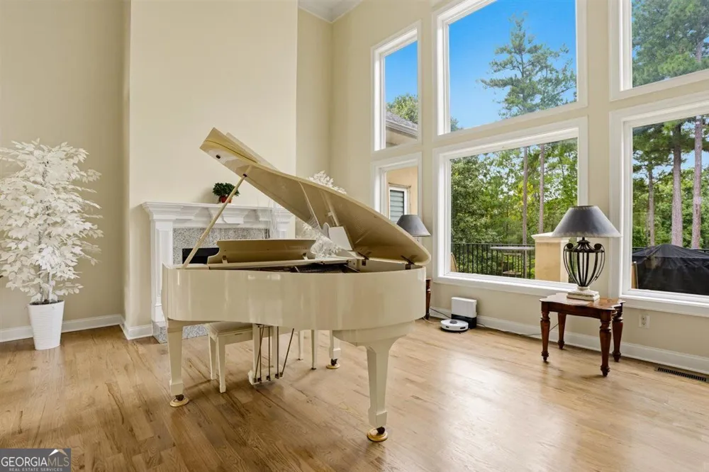 124 Fairway RUN Forsyth, GA 31029