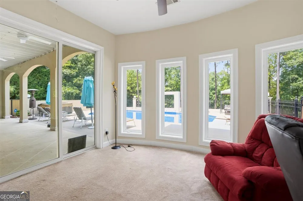 124 Fairway RUN Forsyth, GA 31029