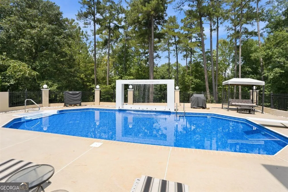 124 Fairway RUN Forsyth, GA 31029