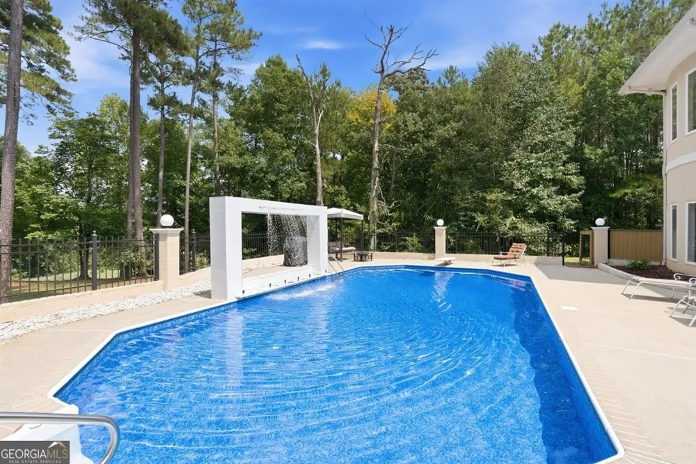 124 Fairway RUN Forsyth, GA 31029